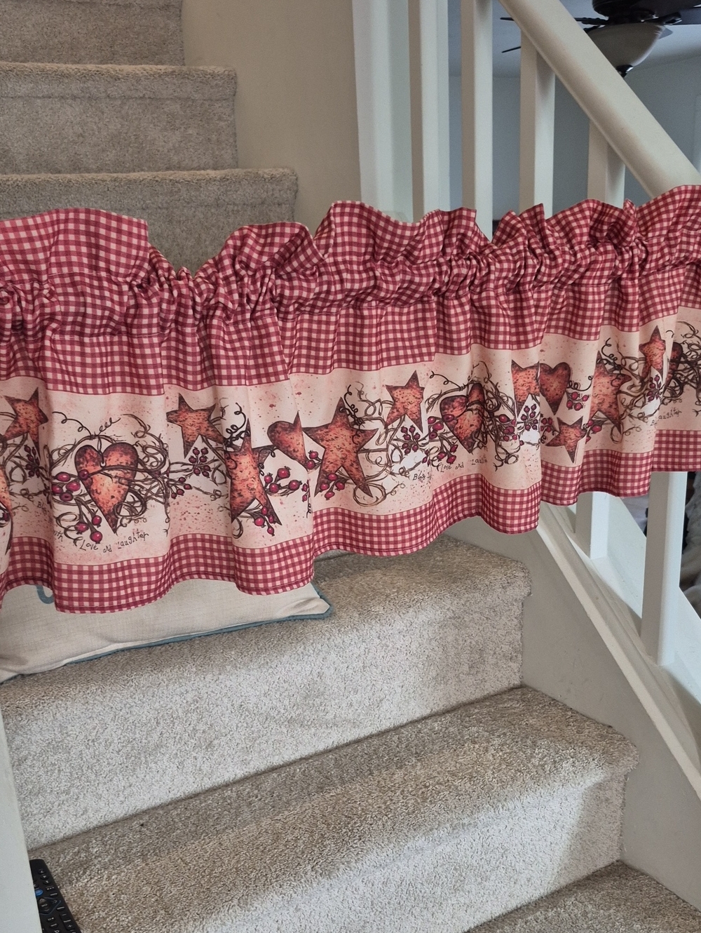 Red Gingham Heart & Star Valance 72x14